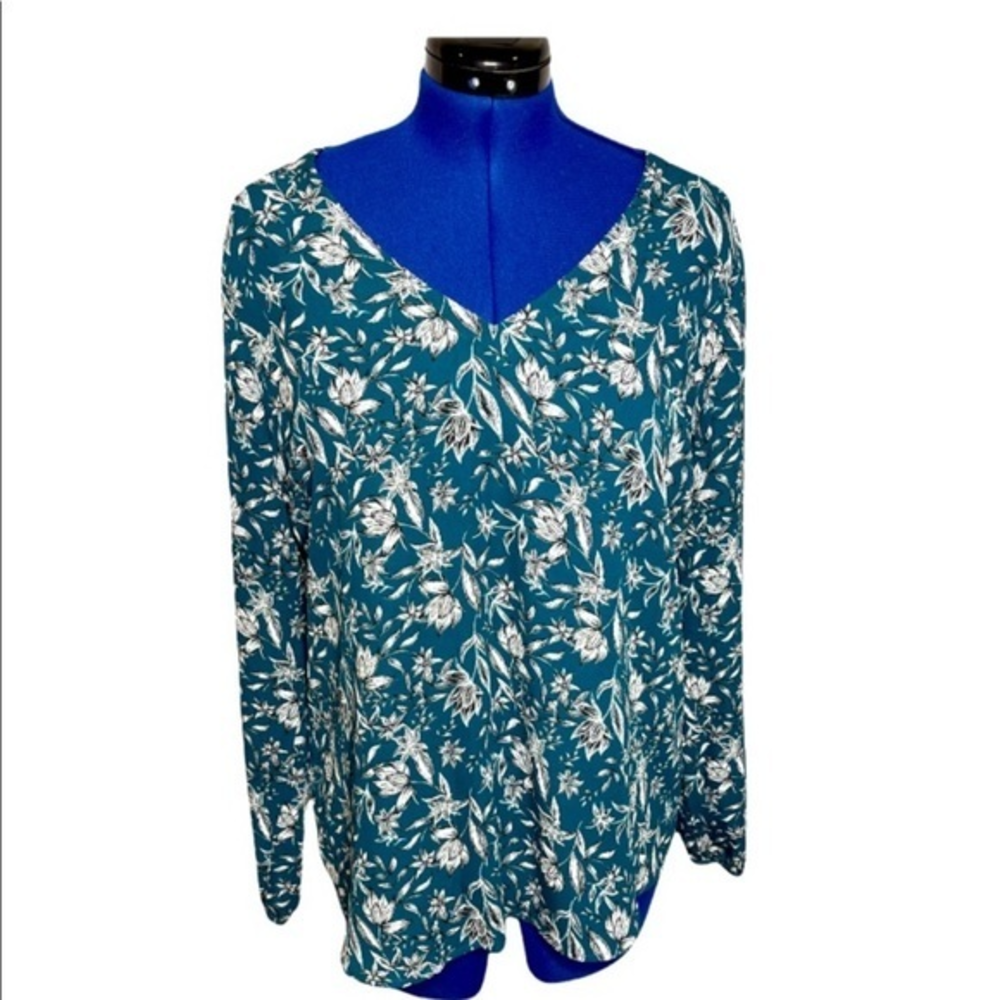 Peace & Pearls xl green floral hi-low v neck boho peasant top